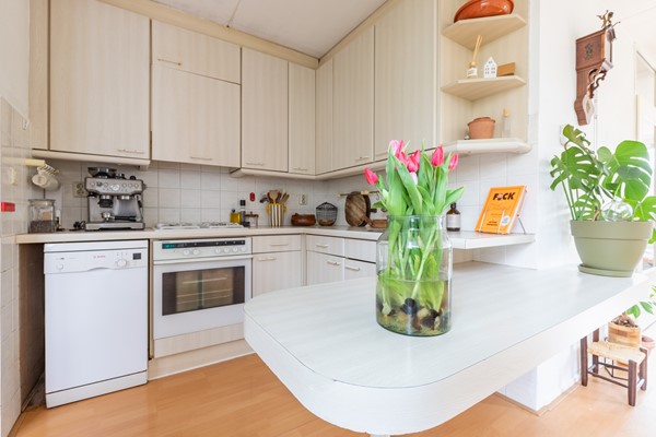 Medium property photo - Hella Haasseplantsoen 9, 2343 KR Oegstgeest